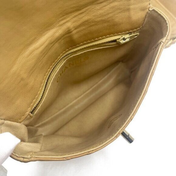 Authentic CHANEL CC Vintage Matelasse Lambskin Waist Pouch Bum Bag Leather Beige - Picture 12 of 16